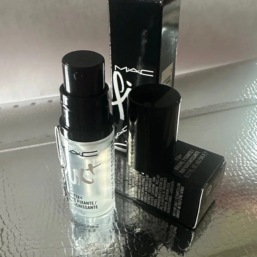 MAC Prep + Prime Fix+ Primer and Setting Spray  - Set of 2 Minis